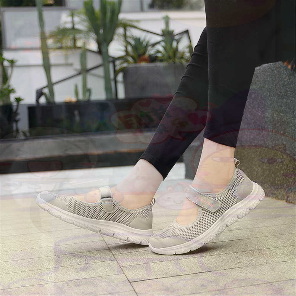 Information Technology Officer - Sepatu Tenis Wanita Jaring Nomor 40